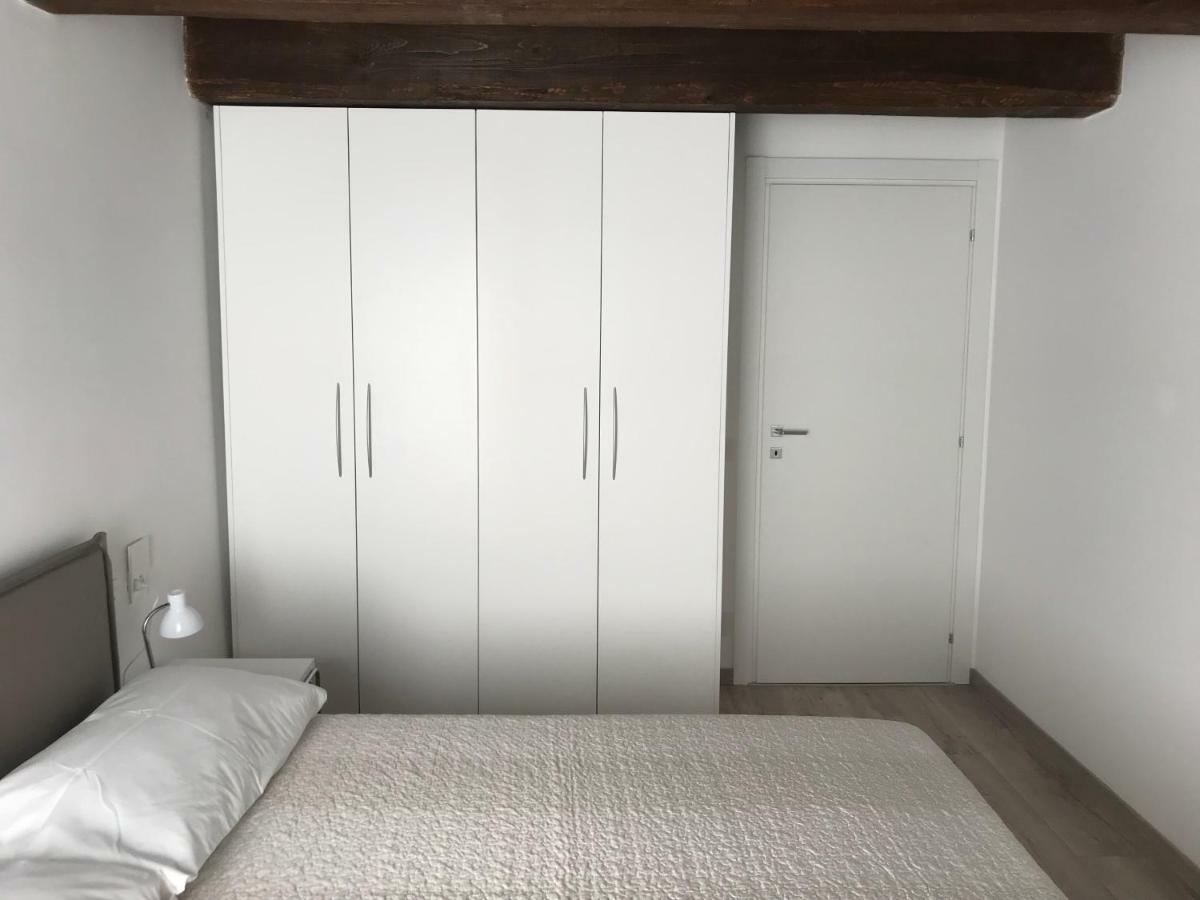 Moderno Affaccio Su Via Mazzini Appartement Ferrara Buitenkant foto